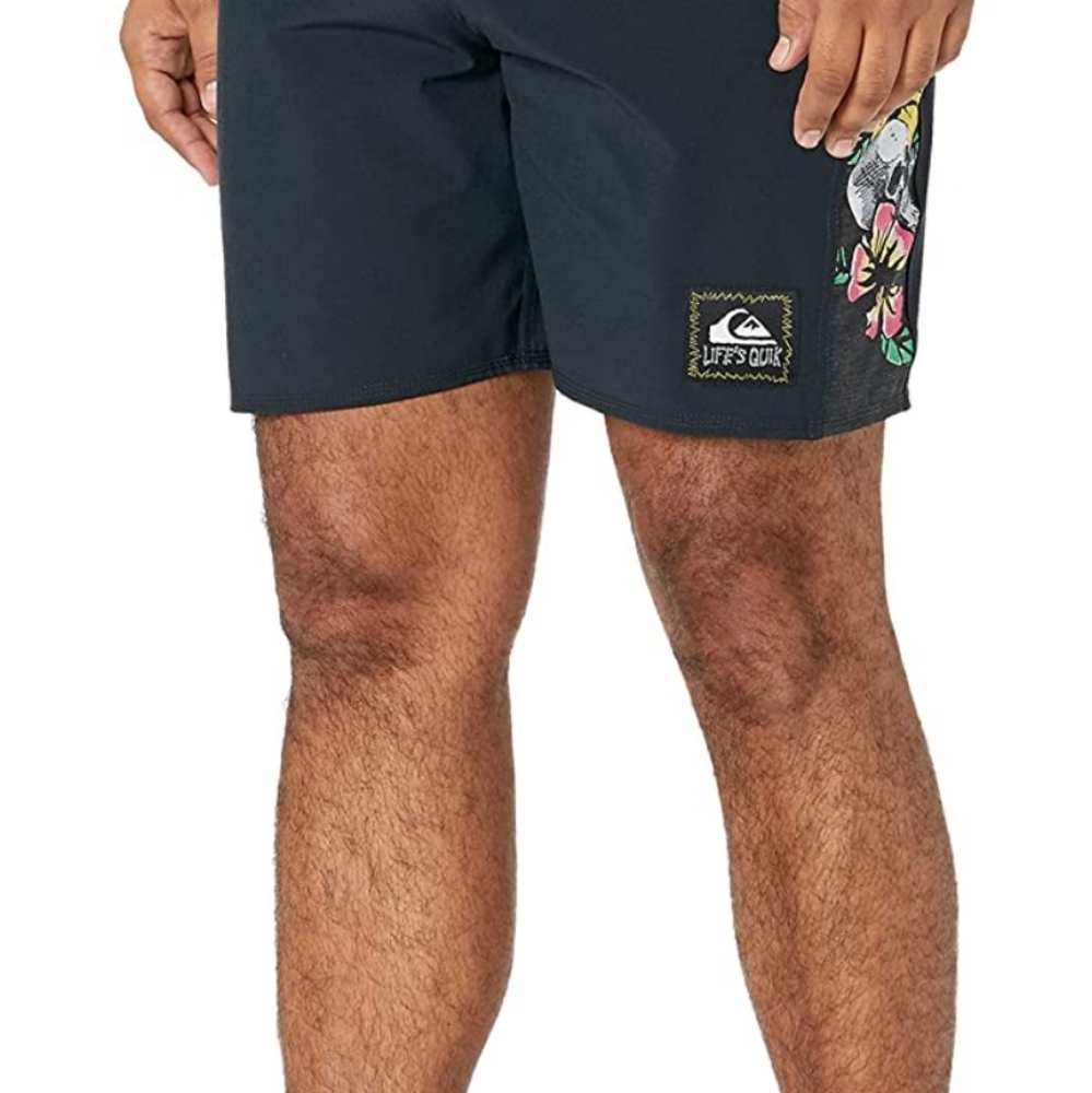 Quicksilver Men's Highline Skull Chain 18 Boardshort  Swim Trunk Size 40 - Picture 2 of 13